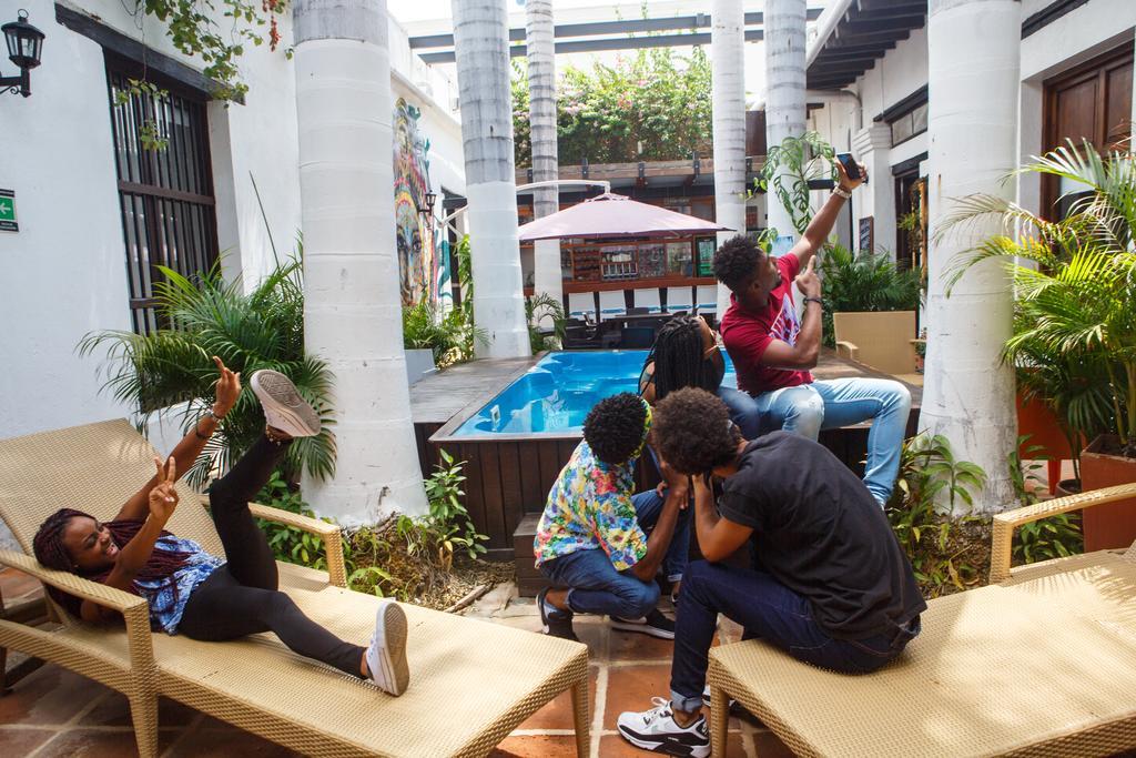 Hostel Aroha Villana *