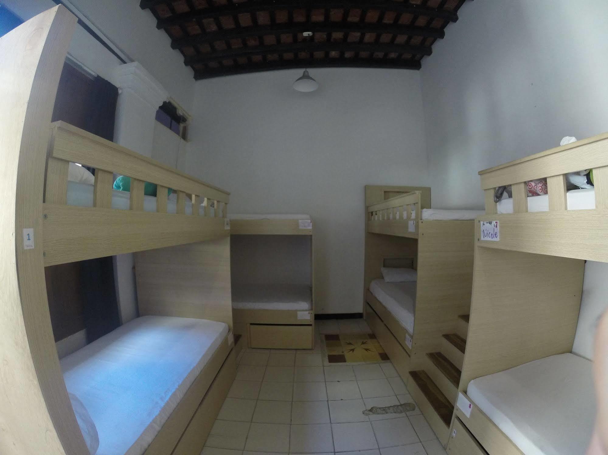 Hostel Aroha Villana
