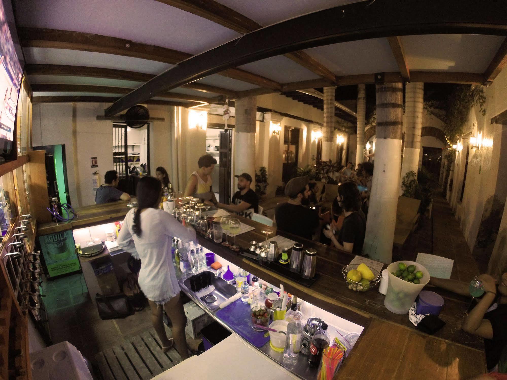 Aroha Villana Hostel *