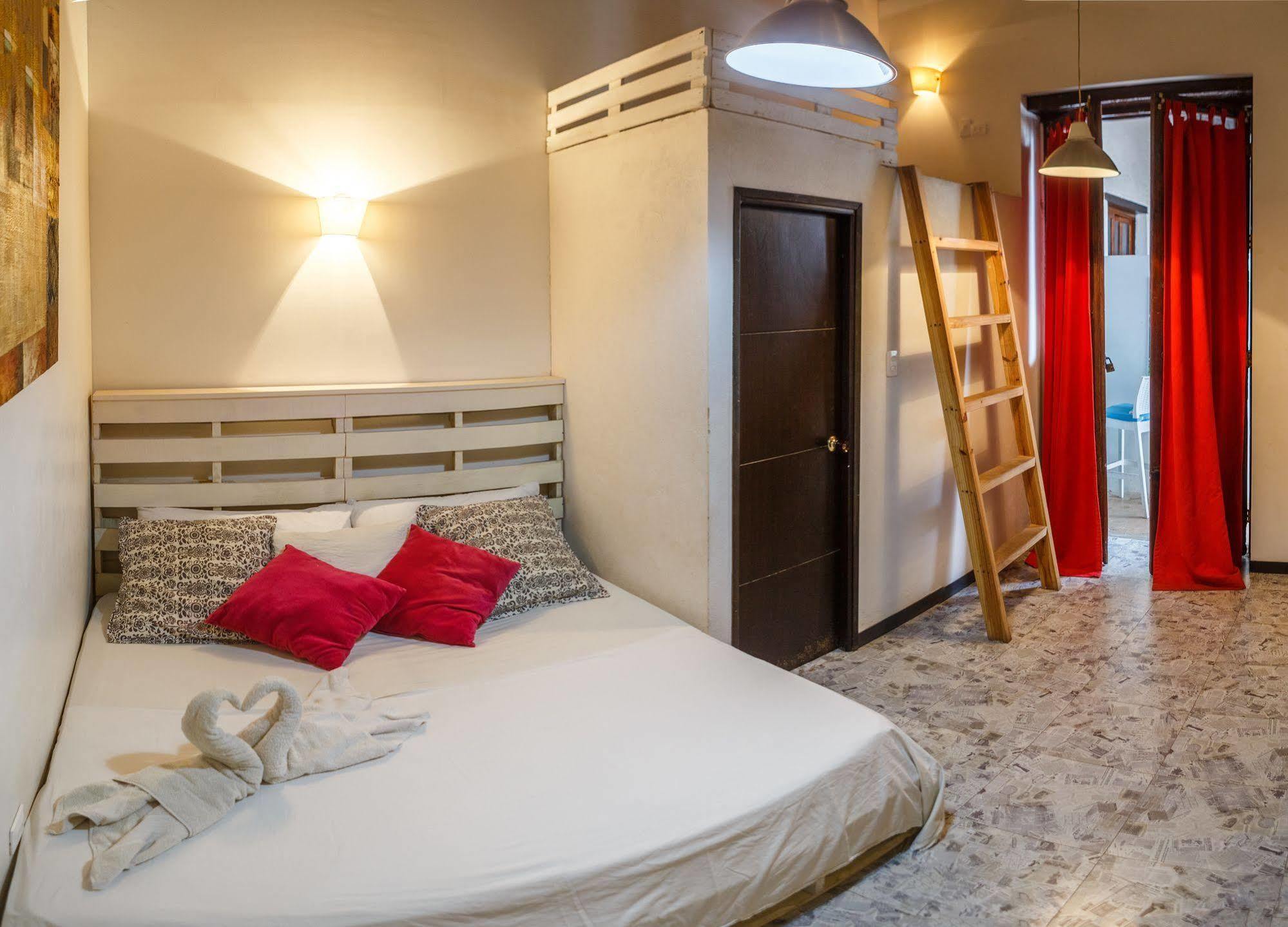 Hostel Aroha Villana Santa Marta (Magdalena)