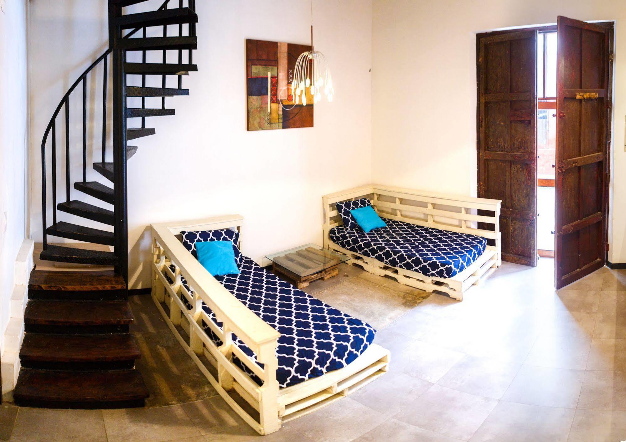 Hostel Aroha Villana *