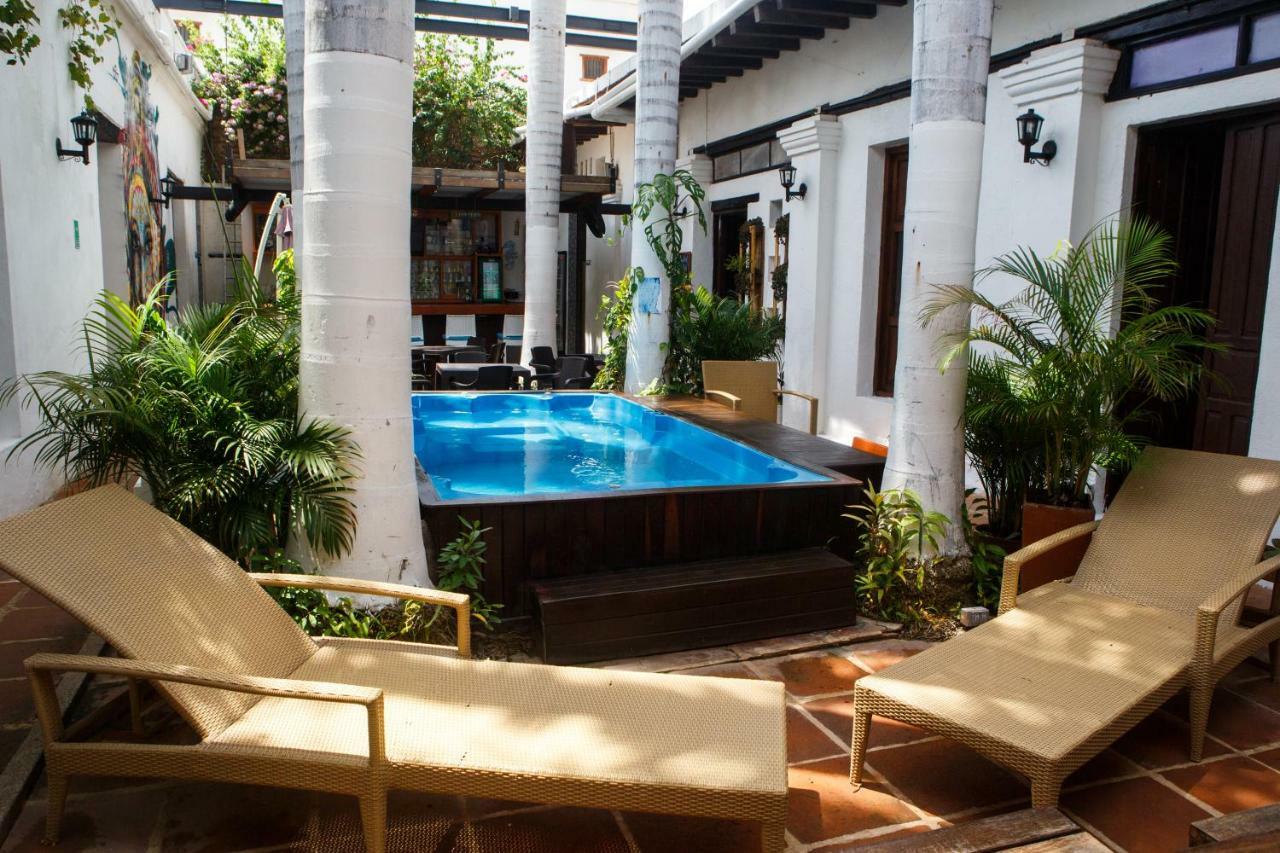 Hostel Aroha Villana